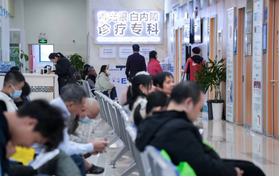 揭秘“飞白”！如何解决白内障的“硬骨头”？